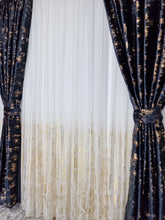 Set complet perdea si draperie, colectia Golden, varianta pe negru - CASABLANCA Set complet perdea si draperie, colectia Golden, varianta pe negru CASABLANCA 740.00 CASABLANCA CASABLANCA
