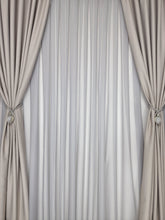 Set Istanbul - perdea voal gri si draperie simpla blackout 98% de culoarea gri deschis
