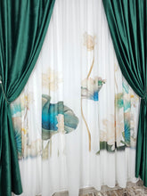 Set Iolanda: perdea matase cu peisaj verde si draperie catifea verde