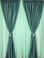Set Roa: Perdea Verde din Matase Moale si Draperie Verde Menta Blackout 98% – Ideal pentru Living si Dormitor in Nuanțe Alb, Crem si Lemn Natur