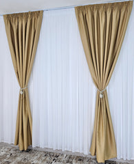 Draperie Tip Hotel Crem Auriu Blackout 98% – ideala pentru livinguri si dormitoare elegante cu canapele crem, bej, cappuccino sau gri deschis si accente aurii, mobilier alb sau lemn natur – confectionata pe comanda