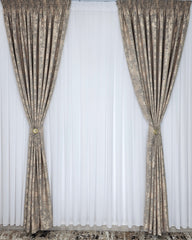 Set pentru interior cu pereti albi si canapea gri - Colectia Decorativa: Perdea Alba Simpla si Draperie Tip Vopsea Grej( bej-gri)