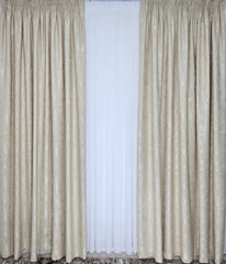 Colectia Decorativa: Perdea Alba Simpla si Draperie Tip Vopsea Crem – Ideal pentru Living si Dormitor in Nuanțe Crem, Bej si Grej