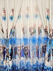 Ideal pentru camera copiilor cu pat alb si pereti albi, pentru un decor inspirat de Elsa si Anna - Set Perdea si Draperie cu Model Frozen - confectionat pe comanda
