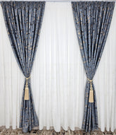 Set Lucia: perdea matase cu insertii aurii si draperie blackout 98% gri cu insertii