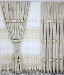 Perdea Nela, model floral cu bordura de catifea