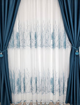 Set Kamala: Perdea alba cu doua borduri turcoaz si draperie turcoaz blackout 98%
