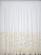 Perdea Penelopa alba din matase cu flori galbene