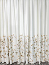 Set Dida: Perdea voal alb premium jorjet si Draperie blackout cu flori crem maro