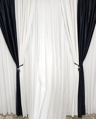 Draperie Catifea Alb cu Negru Blackout 90% – ideala pentru livinguri si dormitoare moderne cu canapele crem, gri, alb sau negru si mobilier lemn natur, alb sau wenge – confectionata pe comanda