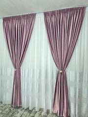 Draperie Catifea Roz Lila Blackout 90% – ideala pentru dormitoare elegante si livinguri luminoase cu canapele crem, gri, alb sau accente pastel si mobilier alb sau lemn natur – confectionata pe comanda