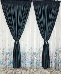Perdea Emilia din Voal cu Model Floral Gri si Albastru – ideala pentru livinguri moderne si dormitoare luminoase cu canapele gri, alb, crem sau accente albastre si mobilier alb sau lemn natur – confectionata pe comanda