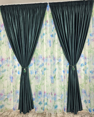 Set Elena – Perdea din Voal cu Model Floral Verde, Mov si Albastru si Draperie Catifea Verde – ideal pentru livinguri fresh si dormitoare elegante cu canapele crem, gri, alb sau accente verzi si mobilier lemn natur sau alb – confectionata pe comanda