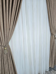 Perdea Betty crem cu maro din material plin ca textura tip in