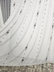 Perdea Romulus alb cu negru din material plin ca textura in cristal