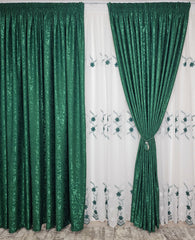 Perdea Smaranda din in cu flori alb-verde, material plin ca textura