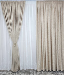 Draperie crem Los Angeles nisip tip vopseaDraperie Crem Los Angeles Tip Nisip, Vopsea Decorativa – ideala pentru livinguri cu canapele crem, bej, cappuccino sau gri deschis si mobilier lemn natur sau alb – confectionata pe comanda decorativa