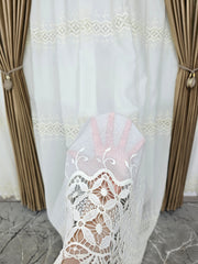 Perdea Melina crem cu broderie sparta din material plin ca textura tip in