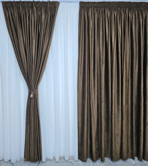 Set Miruna Recomandat pentru Camere in Nuante de Maro, Bej, Crem si Alb - Set cu Perdea Voal Alb si Draperie Catifea Maro pentru Living si Dormitor - Confectionat pe Comanda