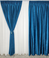 Set Safira – Perdea din Jorjet Alb si Draperie Catifea Albastru Azur – confectionat pe comanda