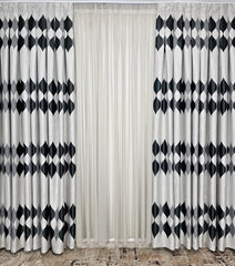 Set Pep: Perdea jorjet gri si Draperie blackout 80% cu doua fete gri cu negru