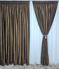 Set Niro – Perdea Crem din In Gros si Draperie Catifea Maro – ideal pentru livinguri cu canapele crem, cappuccino sau maro si mobilier lemn natur sau wenge – confectionat pe comanda