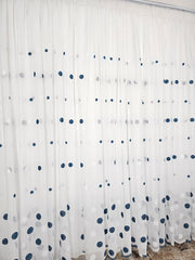 Perdea Antonio alba cu buline turcoaz,material plin ca textura tip in