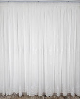 Perdea alba material plin ca textura, din in cu flori albe model Vendolin