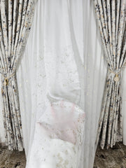 Perdea Lucia din matase cu insertii aurii