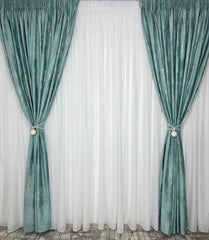 Colectia Venetia: Set Recomandat pentru Camere in Nuante de Verde Menta, Alb, Crem si Bej - Perdea Alba cu Sidef si Draperie Catifea Verde Menta pentru Living si Dormitor - Confectionat pe Comanda