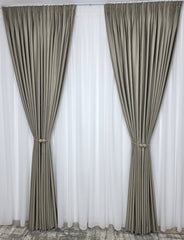Colectia Amsterdam Varianta Grej – Perdea Voal Premium si Draperie Catifea Grej Tip Velura – Ideal pentru Livinguri cu Canapele Crem, Mobilier Bej, Cappuccino sau Lemn Natur – Confectionat pe Comanda