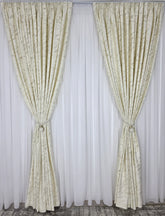 Draperie Dubai din catifea crem deschis cu insertii aurii