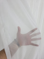 Perdea crem din material plin ca textura, cu sclipici model Santorini