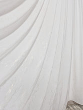 Perdea Denisa din matase moale premium pe jumatate cu insertii aurii, varianta 3