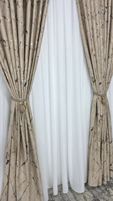 Colectia Amazon Varianta Capucino: Perdea Nesifonabila Matase Alb Imaculat și Draperie Catifea Cu Insertii Aurii