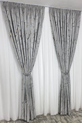 Draperie Amazon din catifea gri deschis cu insertii aurii