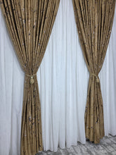 Set Andreea: perdea alba din matase moale plina cu insertii aurii si draperie din catifea auriu bronz plina cu insertii