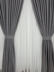 Draperie Simpla Gri Fumuriu Blackout 90% – Draperie eleganta pentru living si dormitor in nuante alb, crem, bej si gri, confectionata pe comanda