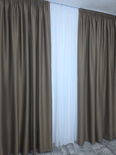 Ideala pentru living si dormitor cu pat sau canapea maro deschis ori capucino, pereti albi si mobilier lemn natur - Draperie Simpla Maro Deschis Blackout 90% - confectionata pe comanda