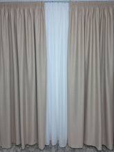 Colectia Blackout Varianta 113 Perdea Alba Voal Premium Jorjet si Draperie Crem Bej cu Reflexii Roz Blackout 70-90% pentru Living si Dormitor in Nuante Crem, Bej si Roz Pudrat