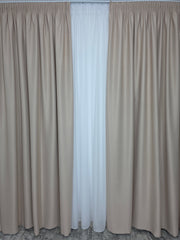 Draperie simpla crem-bej cu reflexii roz blackout 80% Ideala pentru dormitore elegante sau livinguri luminoase