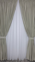 Set Dan: Perdea Alba Simpla Moale Jorjet si Draperie Simpla Catifea Bej Deschis-Ivory Blackout 70%