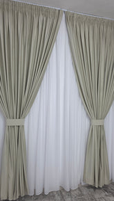Draperie Simpla Catifea Bej Deschis Ivory Blackout 70% – Draperie eleganta pentru living si dormitor, confectionata pe comanda