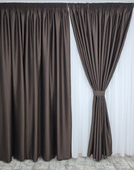 Draperie Maro Ciocolata Blackout 98% – Ideala pentru Livinguri cu Mobilier Maro, Canapele Crem sau Decoruri Bej si Lemn Natur