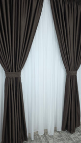 Draperie Maro Ciocolata Blackout 98% – Ideala pentru Livinguri cu Mobilier Maro, Canapele Crem sau Decoruri Bej si Lemn Natur