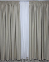 Draperie bej deschis ivoire blackout 80% Ideala pentru Livinguri cu Canapele Crem, Mobilier Maro si Decoruri Bej sau Lemn Natur