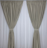 Colectia Blackout Varianta 24 Perdea Alba Voal Premium Jorjet si Draperie Bej Deschis Ivoire Blackout 70-90% pentru Living si Dormitor in Nuante Crem, Bej si Alb