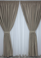 Colectia Blackout Varianta 406 Perdea Alba Voal Premium Jorjet si Draperie Grej Blackout 80-95% pentru Living si Dormitor in Nuante Crem, Grej si Gri Deschis