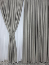 Set Ovidiu – Perdea Alba Simpla din Voal Premium si Draperie Simpla din Catifea Bej-Gri (Grej) – Ideal pentru Living si Dormitor, Pat sau Canapea Crem, Bej, Gri ori Maro, Pereti Albi si Mobilier Alb, Crem sau Maro – Confectionat pe Comanda