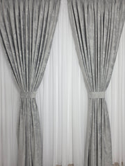 Set Ada: Perdea Voal Premium Jorjet și Draperie Catifea Gri cu Paiete Aurii Blackout 90% – Ideal pentru Living și Dormitor în Nuanțe Crem, Gri și Auriu